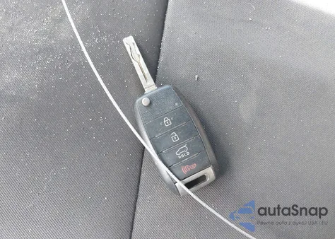 2019 Kia Soul z USA, uszkodzony, nr VIN KNDJN2A21K7917427